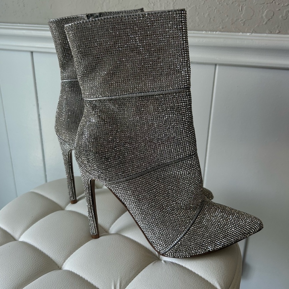 Steve Madden boot
